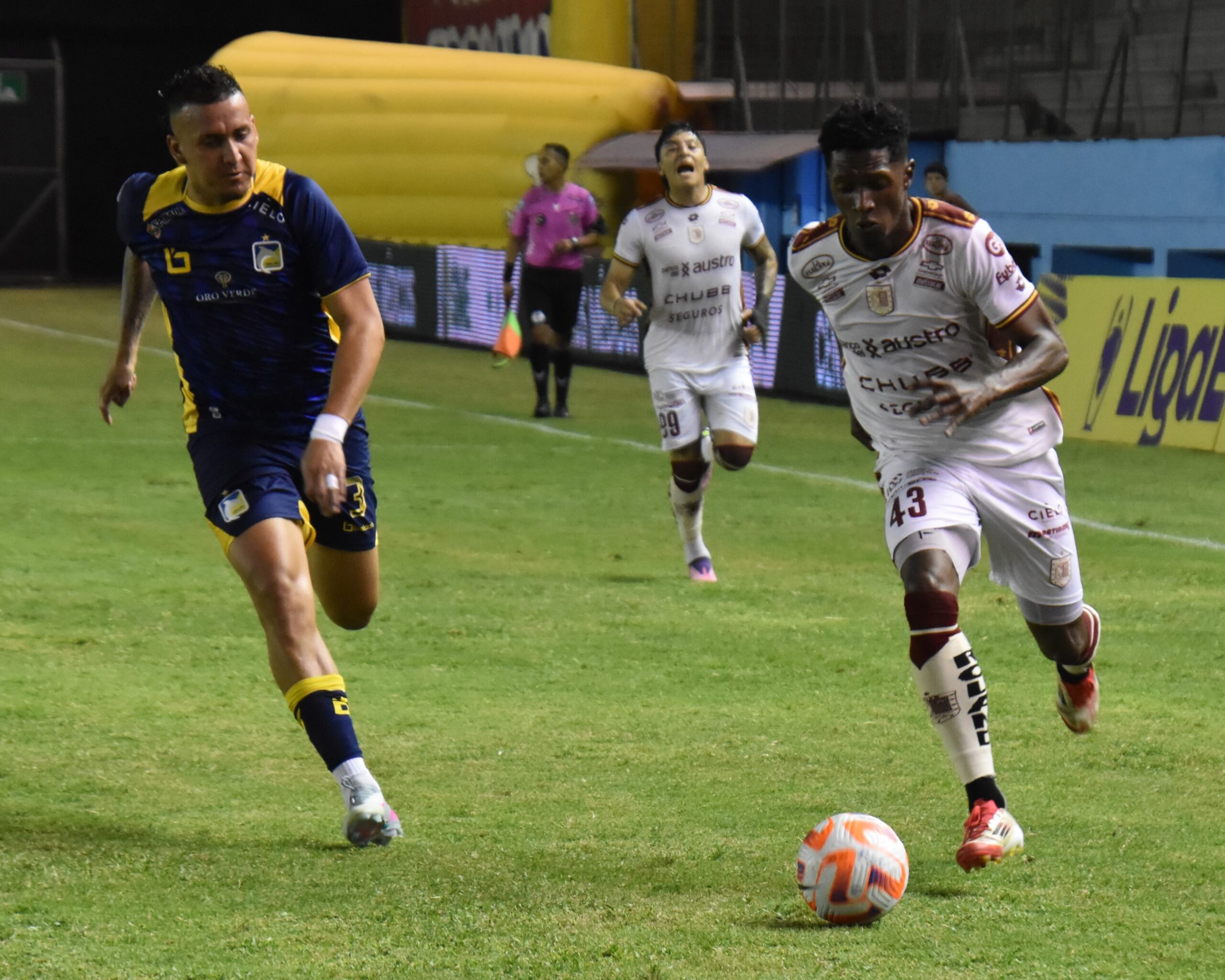 DSC_4175 https://clubdeportivocuenca.com/wp-content/uploads/2025/11/DSC_4175-scaled.jpg