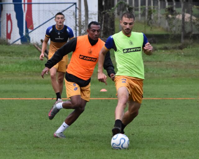 EL EQUIPO YA ENTRENA EN ASUNCIÓN PARA SU PRÓXIMO DESAFÍO INTERNACIONAL