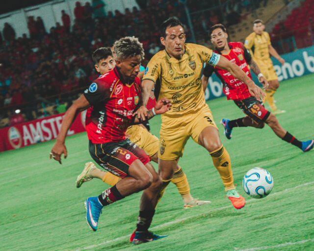 Todo se define en Brasil: Deportivo Cuenca mantiene viva la ilusión en el Grupo D