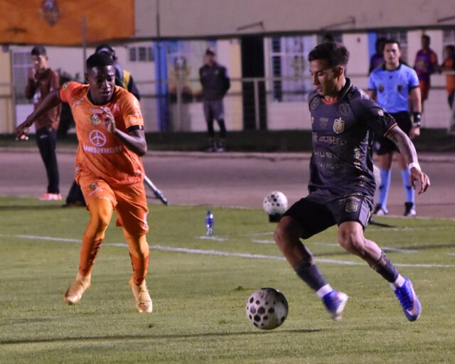 Triunfo valioso en Loja ante Libertad FC