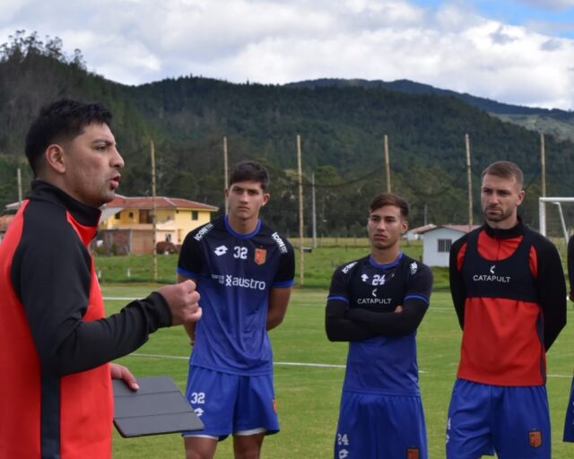 Daniel Néculman asume la dirección técnica del Deportivo Cuenca